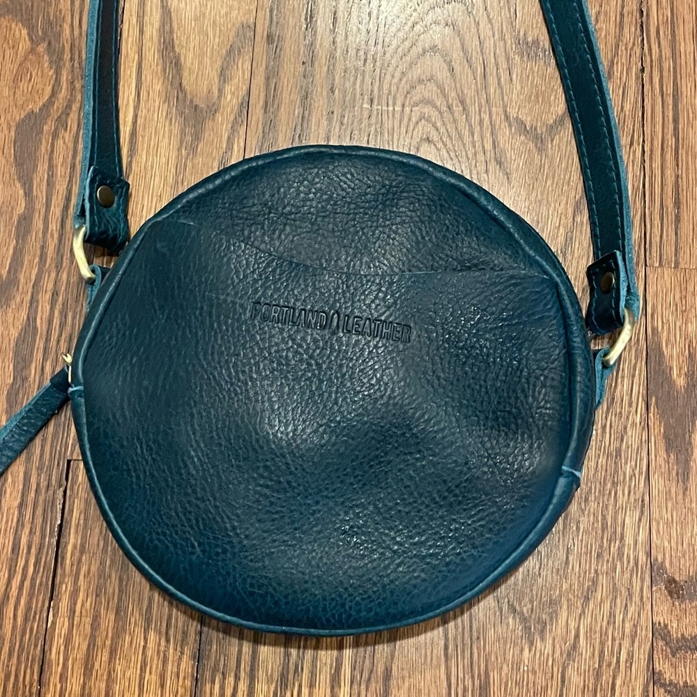 Portland Leather Almost Perfect Circle Crossbody Green Pebbled Leather Purse